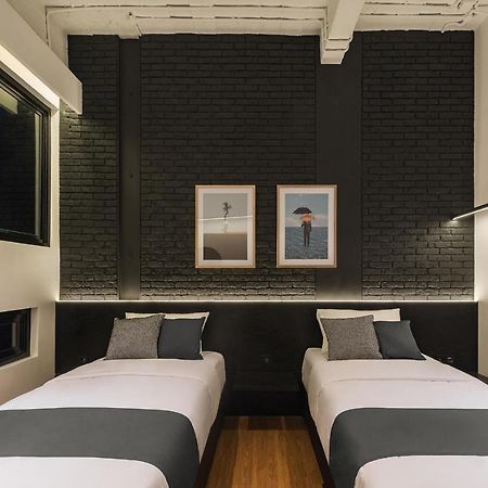 Qub Rooms Semarang Extérieur photo